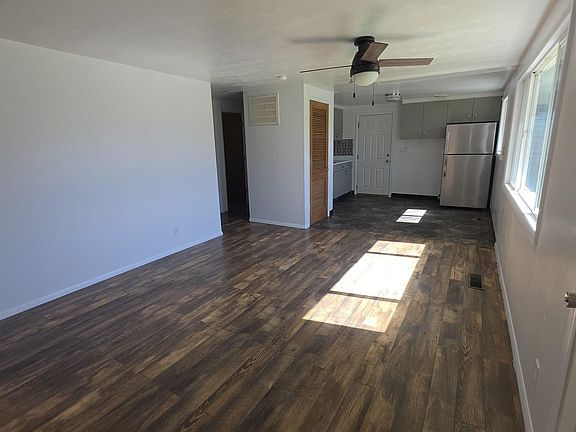 2nd image of 2431 Miller Ave
