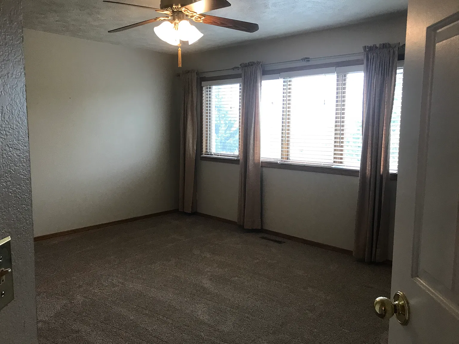 2 bed, 1550 sqft, $1,800 — Photo 4