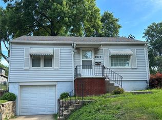 2813 Jackson St, Saint Joseph, MO 64507