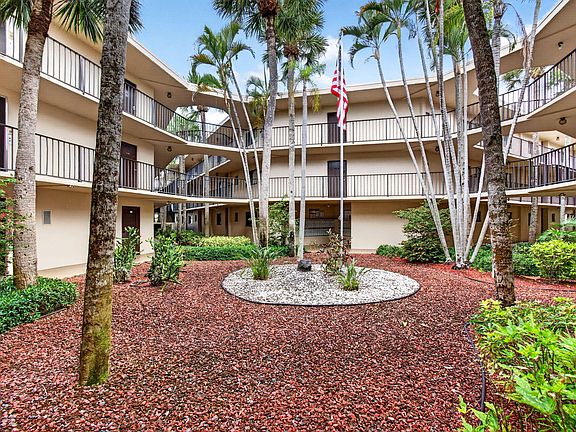 2nd image of 5280 Las Verdes Circle #112