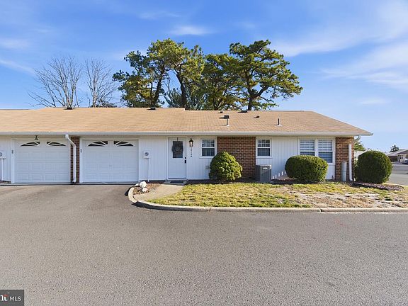 2nd image of 1015 Aberdeen Dr #A