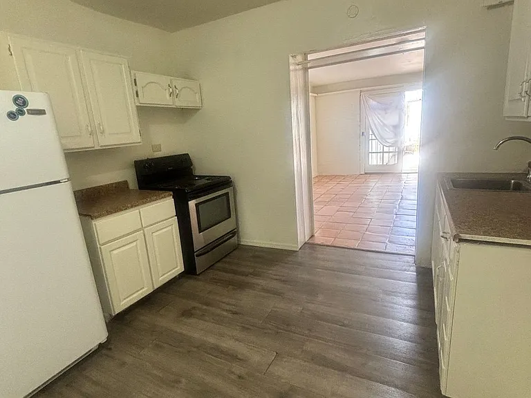 1409 S Mill Ave — Photo 21