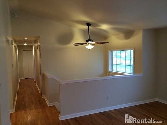 5th image of 18502 12th Avenue Ct E