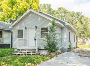2240 E Grand Ave, Des Moines, IA 50317