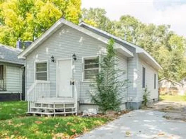 2240 E Grand Ave, Des Moines, IA 50317