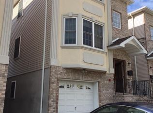8A Kingsland Ave, Harrison, NJ 07029
