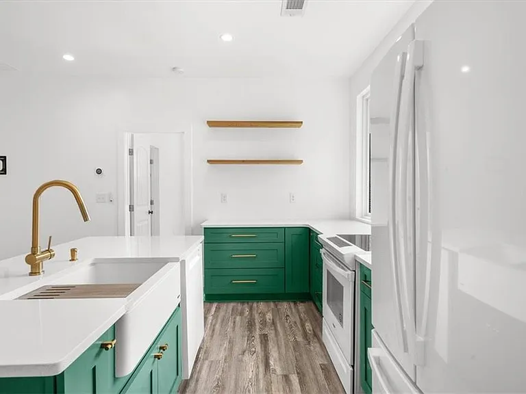 1871 Dyer Cir — Photo 21