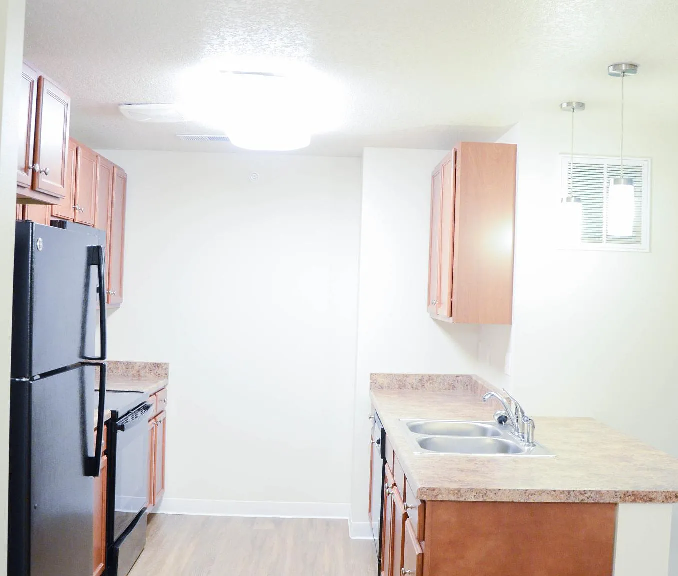 Willis Avenue Apartments — Photo 3