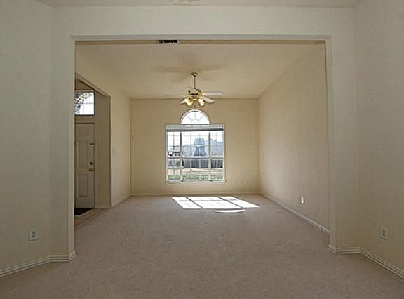 5th image of 1037 Dartmouth Dr