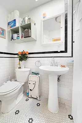 Rented by Engel and Volkers Brownstone Brooklyn | media 8