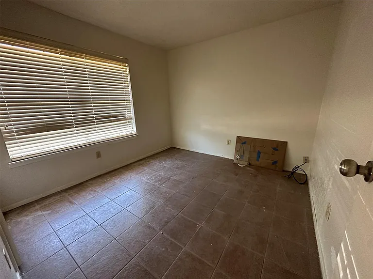 14846 Waterside Dr — Photo 7