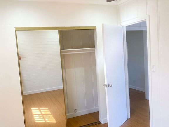 3rd image of 10108 S Figueroa St #12