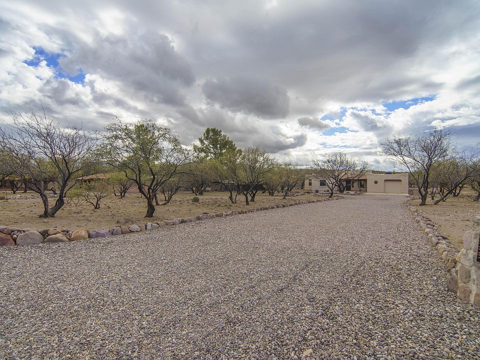 1st image of 27 Piedra Dr