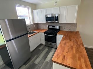 439 10th St #2, Troy, NY 12180
