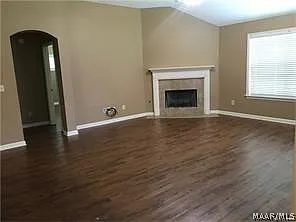 3 bed, 2.0 bath, 2068 sqft, $2,050 — Photo 4