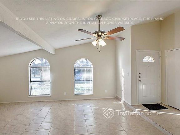 2nd image of 4121 Staghorn Cir S