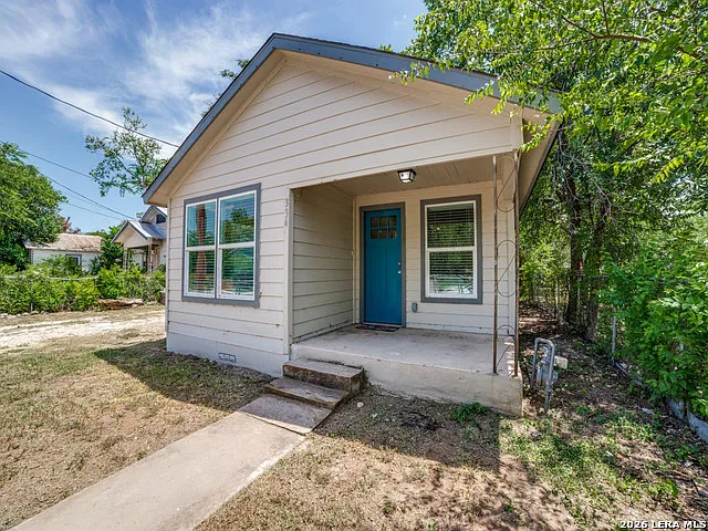 3 bed, 2.0 bath, 1473 sqft, $1,800 — Photo 3
