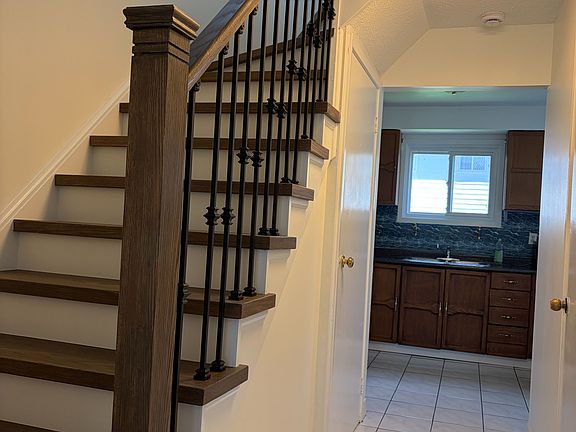 4th image of 730 Queensbridge Dr
