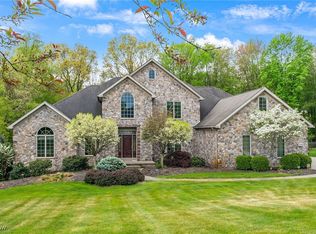 1160 Running Fox Ln, Clinton, OH 44216