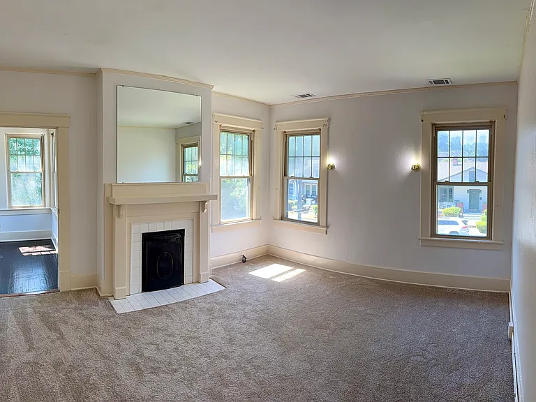 816 Maupas Ave — Photo 17