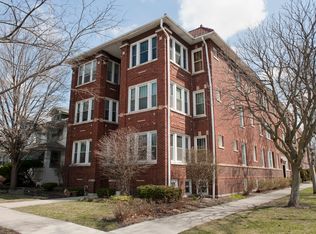 746 Wesley Ave APT 3N, Oak Park, IL 60304