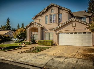7213 N Bonadelle Ave, Fresno, CA