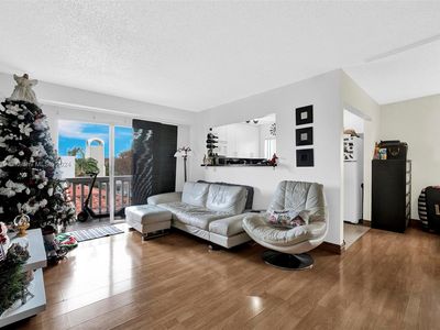 7620 Carlyle Ave APT 401, Miami Beach, FL, 33141