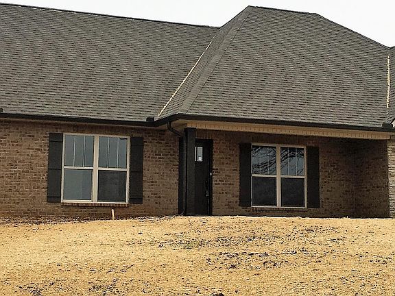 2nd image of 207 Montgomery Farms Dr