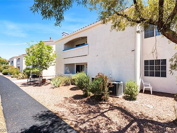 2nd image of 2725 S Nellis Blvd Unit 1086