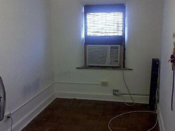 2nd image of 1254 N Wells St APT 401