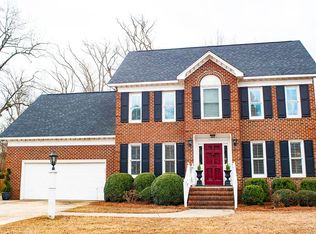 2511 Surrey Ln, Greenville, NC 27858