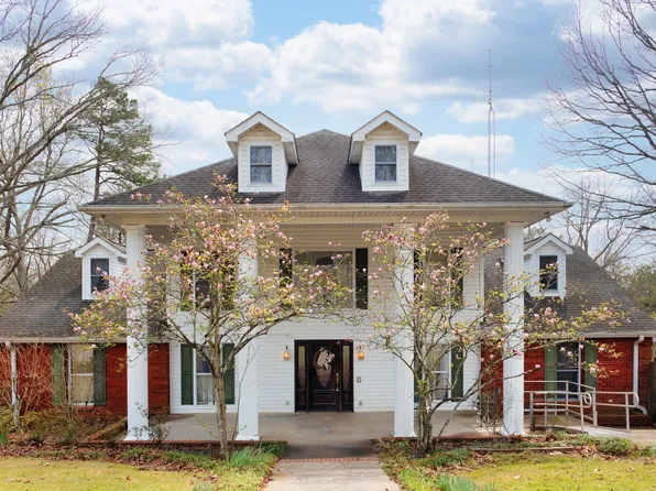 85 Crouch Mountain Rd, Phil Campbell, AL 35581