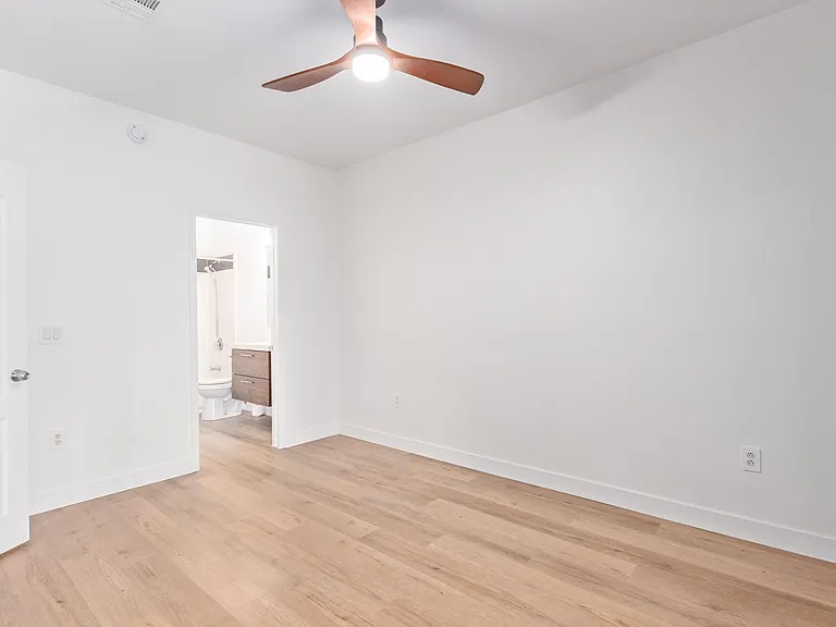 6900 E Princess Dr #2118 — Photo 14