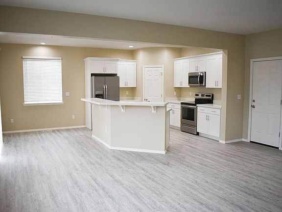 5th image of 14212 SE 287th St