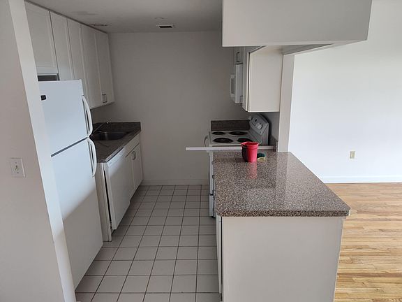 2nd image of 84-42 Fleet Ct #5B