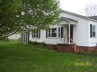 401 E May St, Calhoun, GA 30701