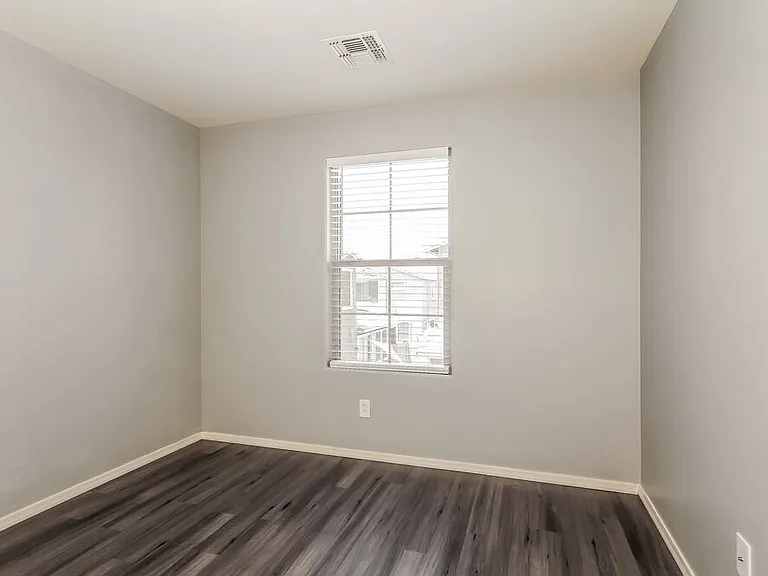 5720 E Butte St — Photo 16