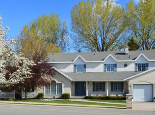 260 Summit Dr, Smithfield, UT 84335