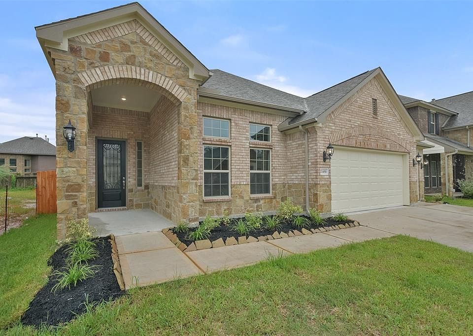 1st image of 21450 Somerset Shores Crossing