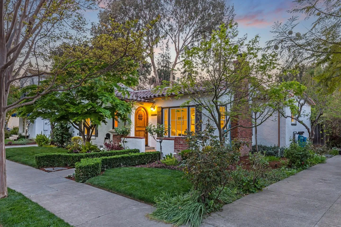 1127 Telfer Ave photo 1