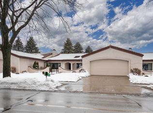 1424 E Capitol Dr, Appleton, WI 54911