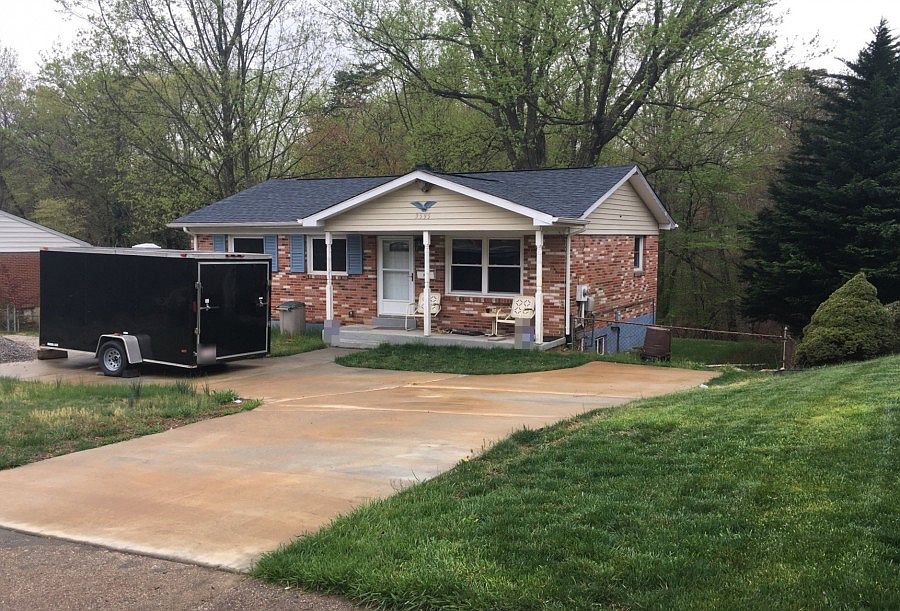 1st image of 3595 Forestdale Ave