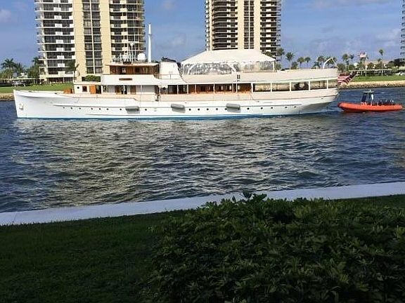 4th image of 28 Yacht Club Drive #103
