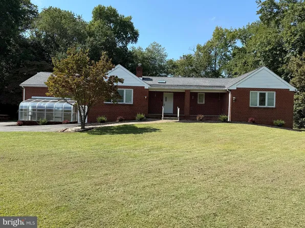 8 Emma Ct, Wilmington, DE 19810