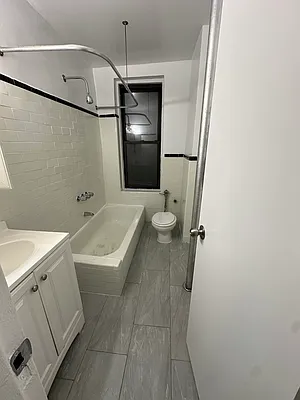 Rented by Winzone Realty Inc | media 8