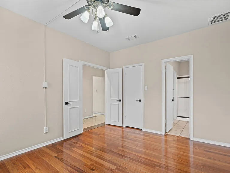 5310 Keller Springs Rd #322 — Photo 8