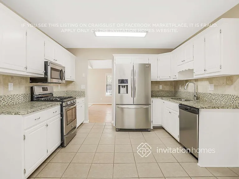 729 Country Lake Ct — Photo 6