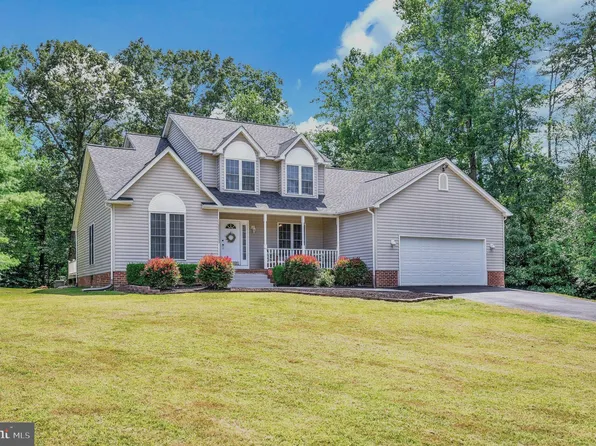 271 Longwood Dr, Stafford, VA 22556