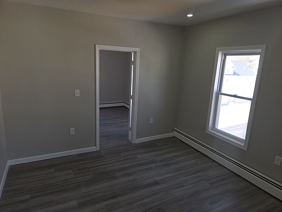 3rd image of 151 Ray St APT 3B