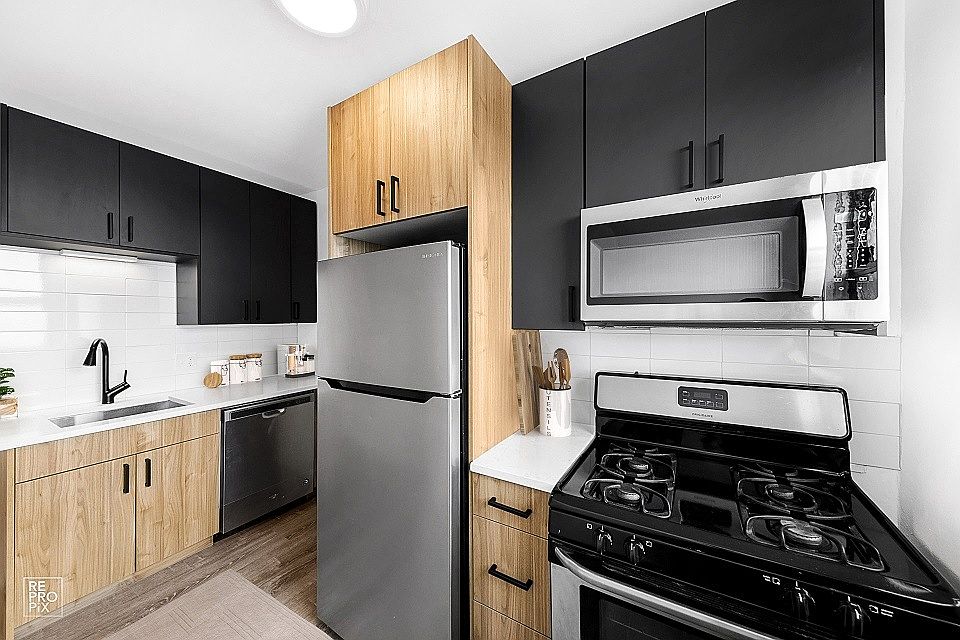 Virtually Staged - Renovated - Kitchen